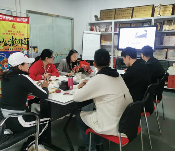 武漢心中有禮文化傳播有限公司